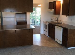 17659 SE Stark St, Portland, OR 97233