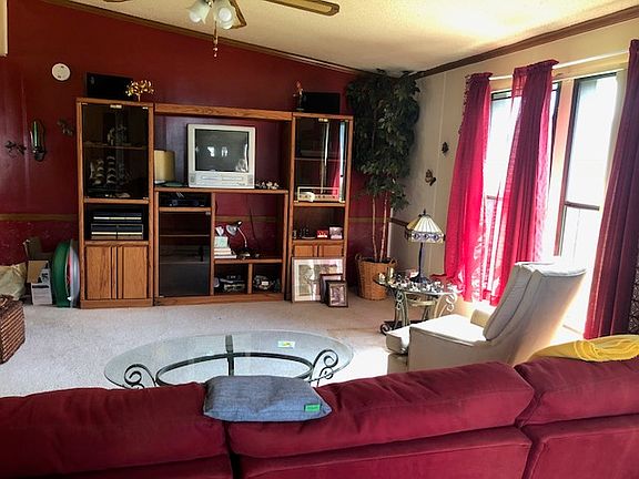5th image of 46 Windridge Ln