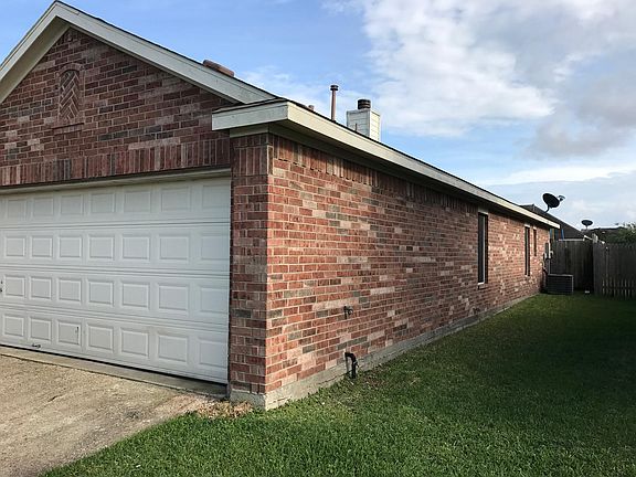 right side with all-brick wall