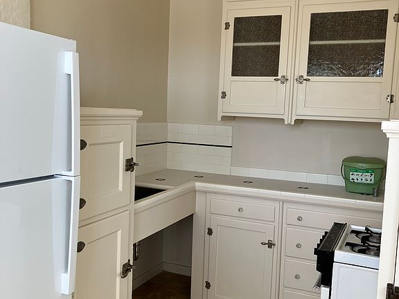 5th image of 3500 35th Ave APT 23