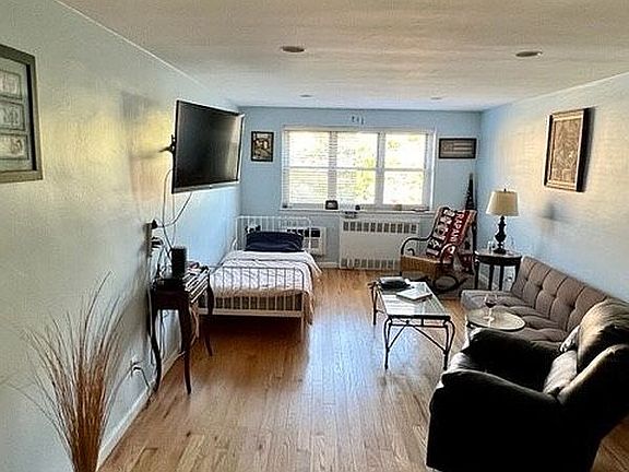 3rd image of 153-25 88th St APT 4E