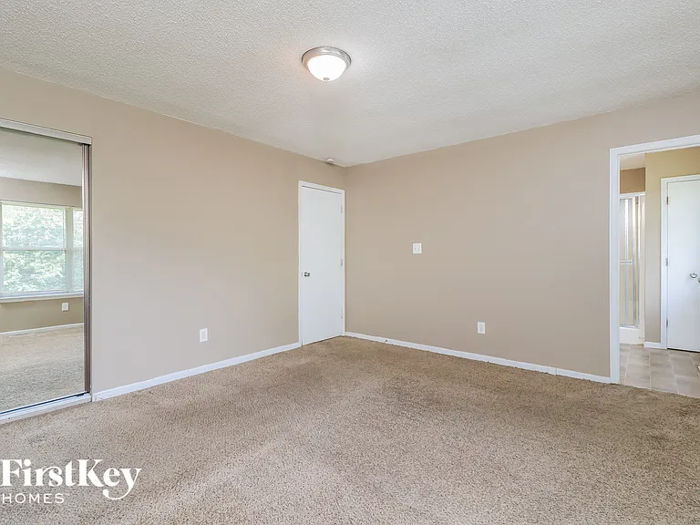 2346 Bramble Ln — Photo 8