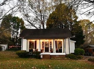 21224 Spring St, Cornelius, NC 28031