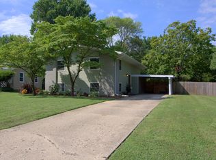 1821 Hemlock Dr, Champaign, IL 61821