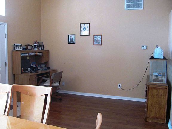 4th image of 30831 Midtown Ct