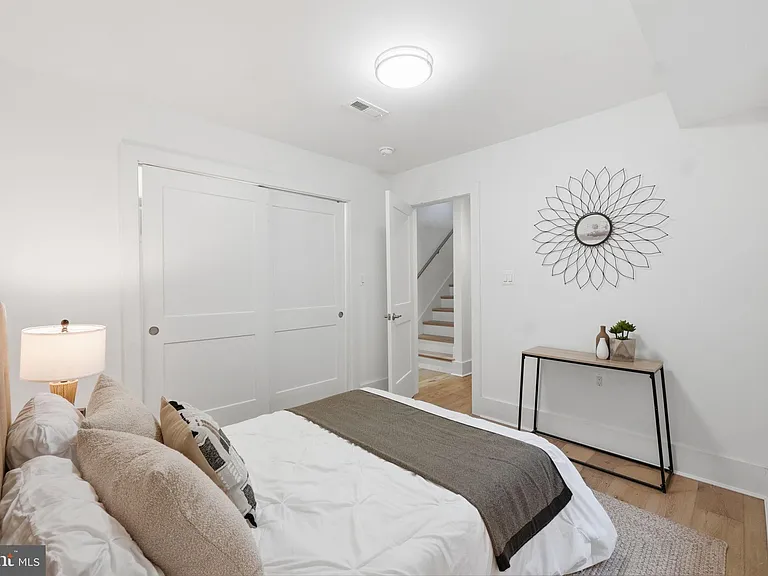 401 11th St SE — Photo 26
