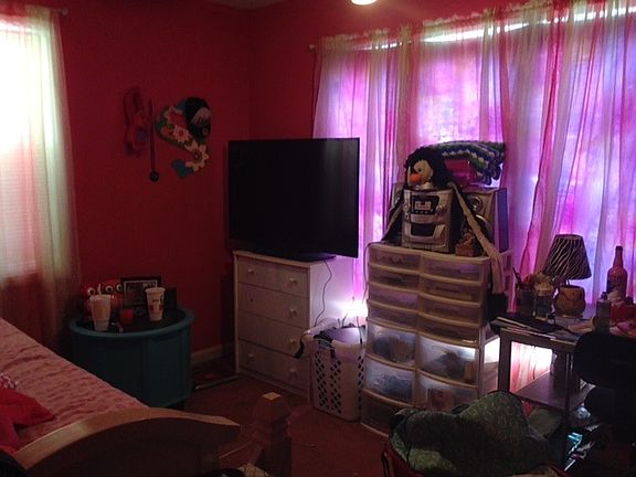 4th image of 717 Walnut Hill Cir