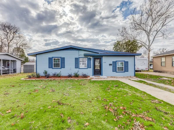1312 Greenwood Dr, Garland, TX 75041