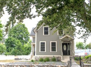 134 Methuen St, Lowell, MA 01850