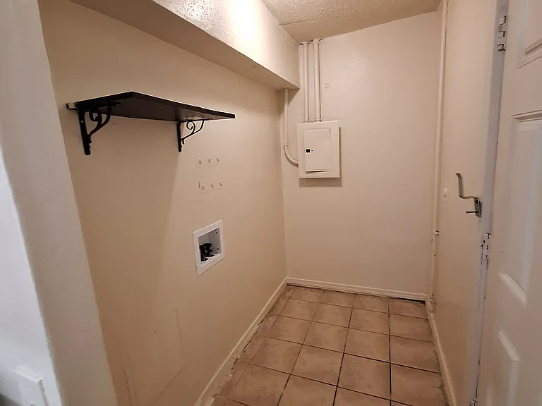 152 Rosalie Dr — Photo 10