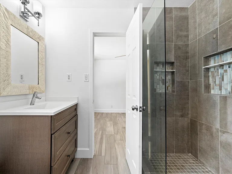 Another angle of jack and jill bathroom