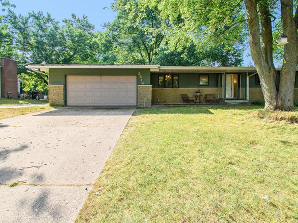 2614 Wyandotte Dr NE, Grand Rapids, MI 49525