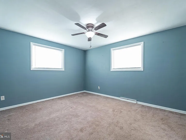 11419 Greenberry Rd — Photo 25