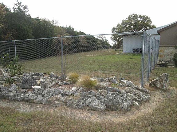 4th image of 4213 N Us Highway 281