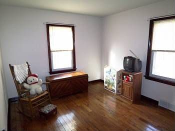 5th image of 3237 Vittmer Ave