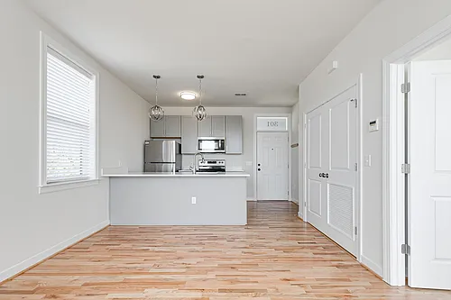 2910 Q St Photo 1
