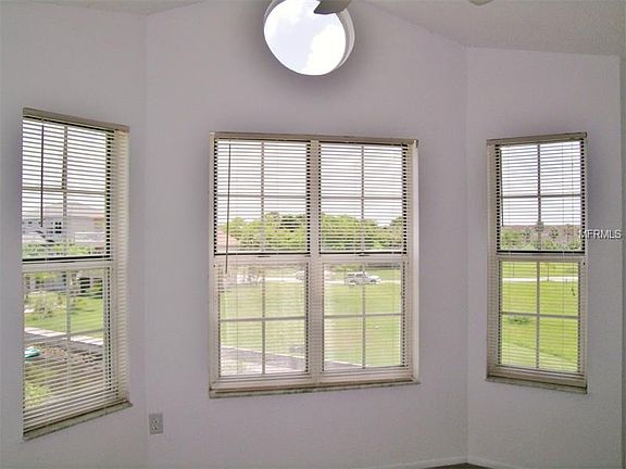 5th image of 5722 Biscayne Ct APT 202