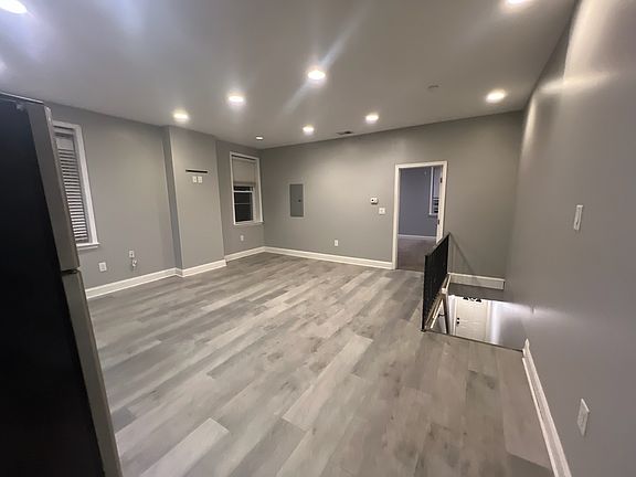 2nd image of 3416 W Clearfield St Floor 2