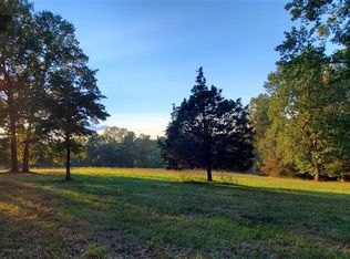 Richard Jones Rd, Scottsville, KY 42164