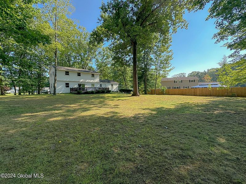 2nd image of 3 Huckleberry Lane