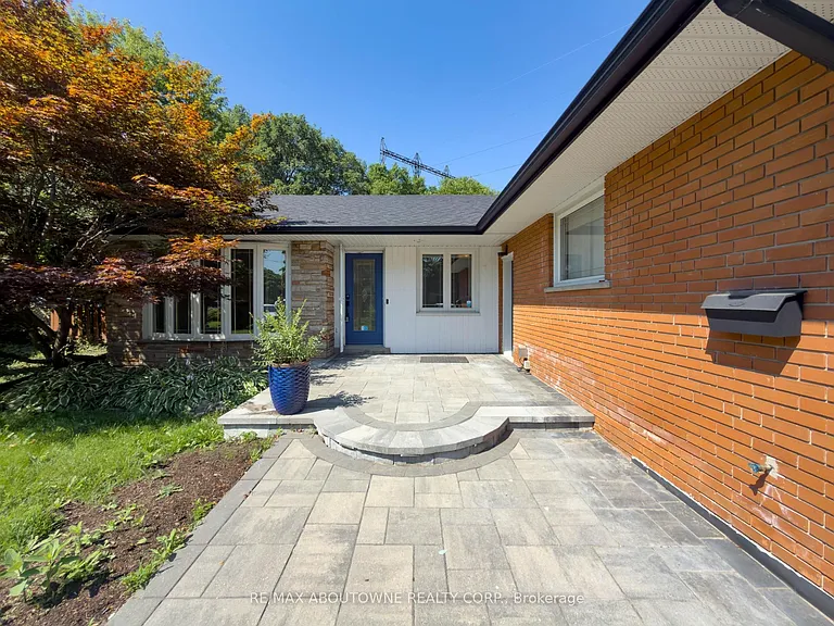 2130 Greenhurst Ave #UPPER — Photo 3
