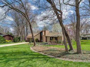 12066 Balsam Cir, Granger, IN 46530
