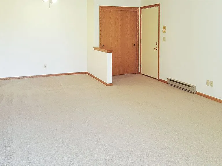 2937 Kensington Ln — Photo 10