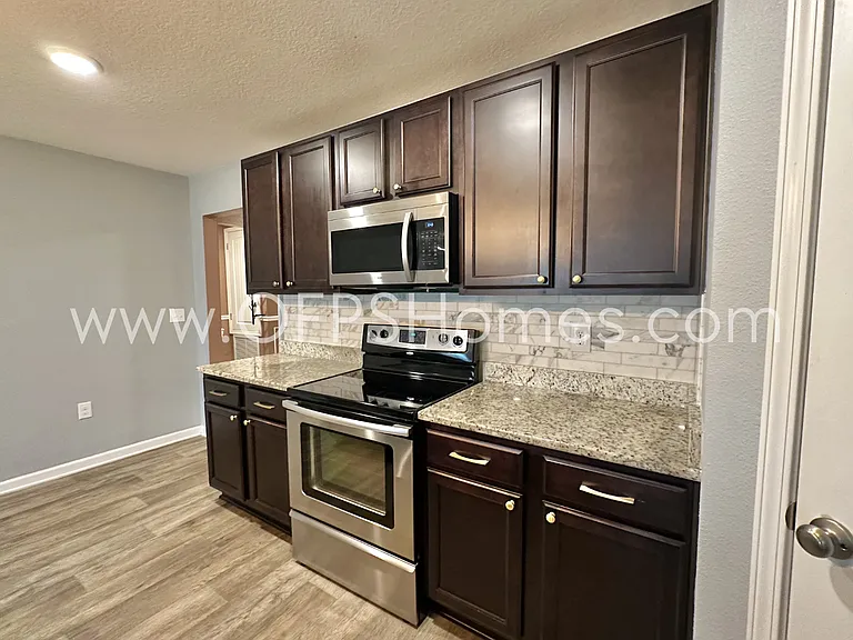 812 Moorhen Way — Photo 16