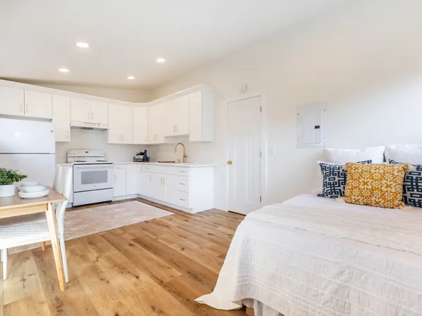 1827 Hanford St, Petaluma, CA 94954