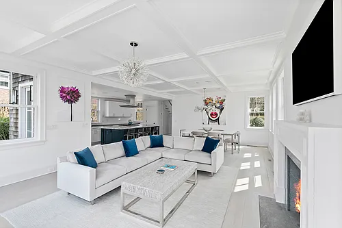 47 Layton Ave Photo 1