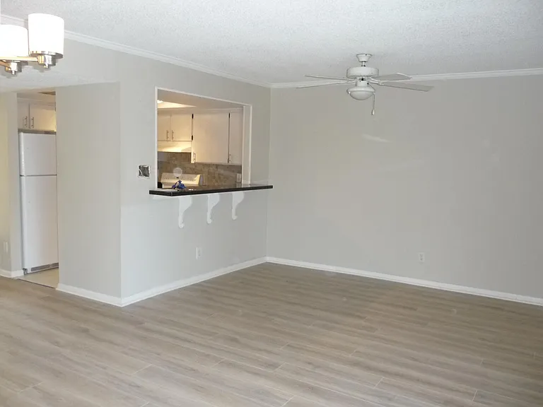1860 Robalo Dr #105A — Photo 18