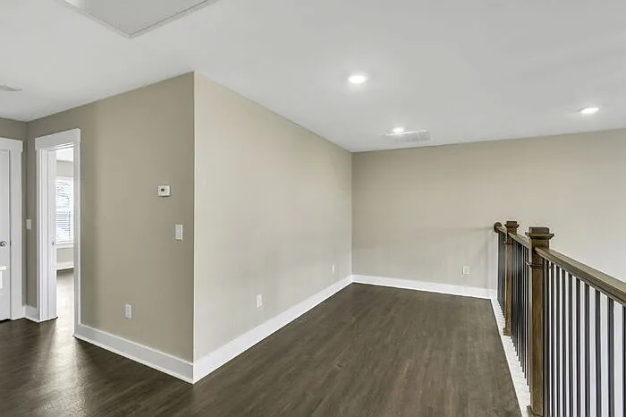 8 Tolar Rd — Photo 20