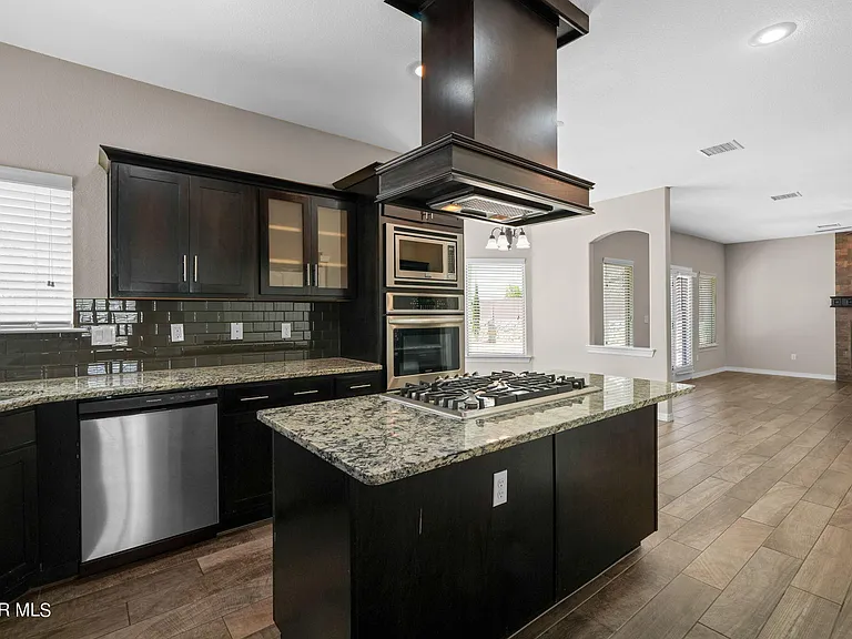 7877 Enchanted View Dr — Photo 15