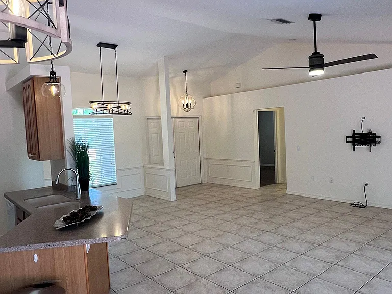 640 Corrientes Cir — Photo 6