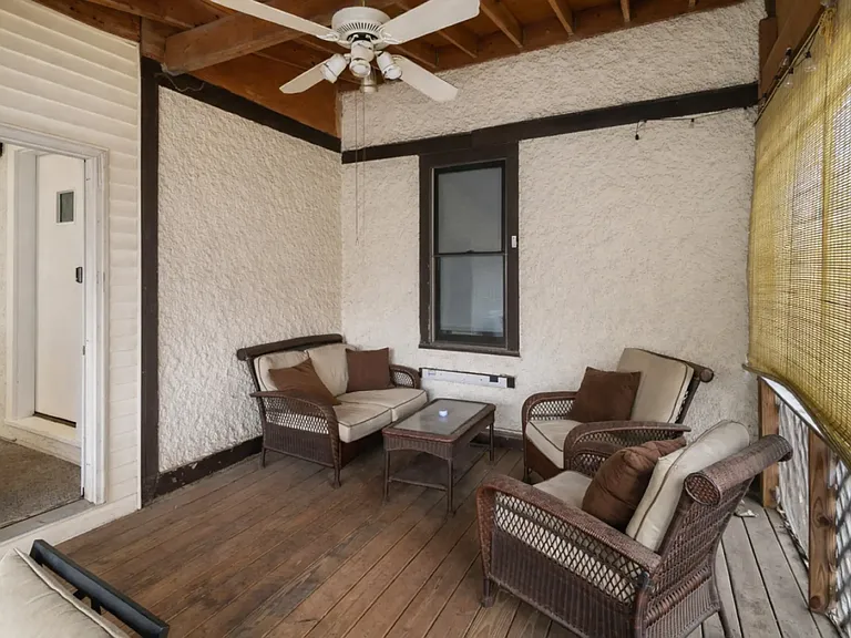 219 W Park Ave — Photo 27