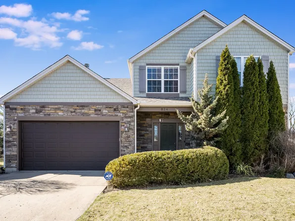 824 Benson Ct, North Aurora, IL 60542