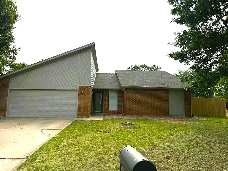 12400 Eric Field Pl — Photo 1