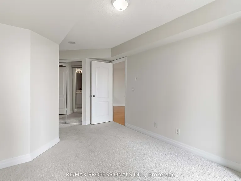 2121 Lake Shore Blvd W #607 — Photo 21