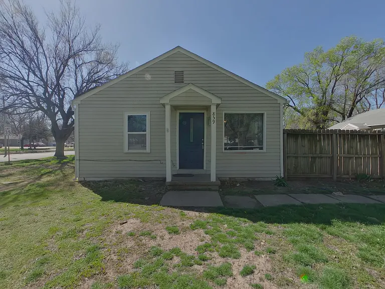 859 S Terrace Dr — Photo 1