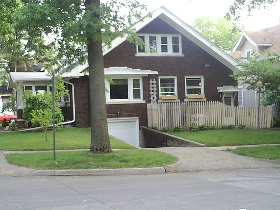 Side view from 6th Ave.