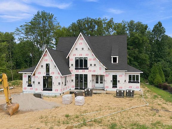 3rd image of 9867 Kensington Ln