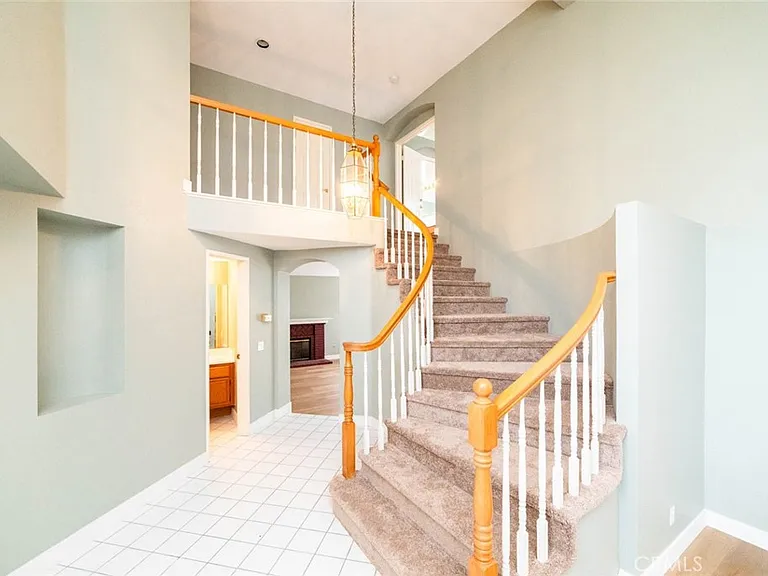 26732 Ashford — Photo 3
