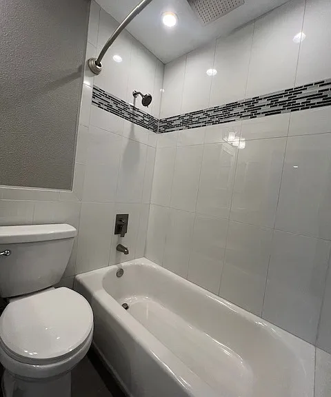 Alamo Dr — Photo 27