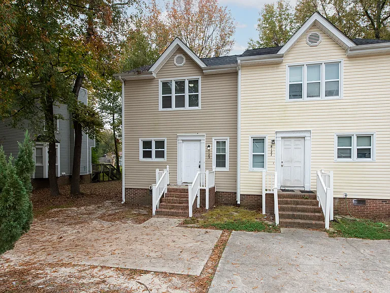 8125 Perry Creek Rd — Photo 3