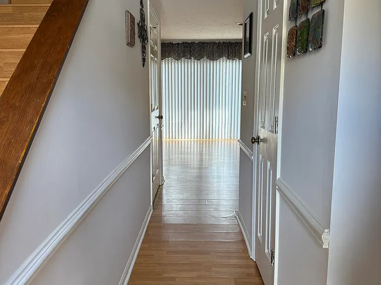 940 Linden Rd #10 — Photo 7