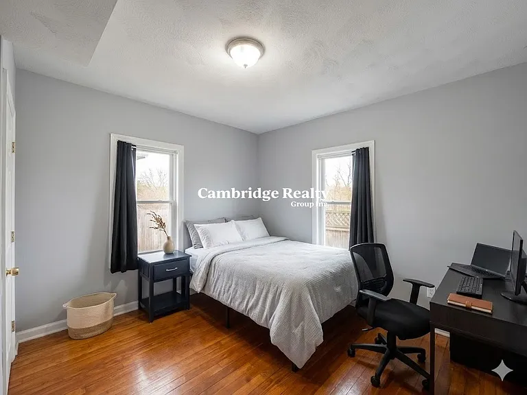 48 Derby St #1T — Photo 4