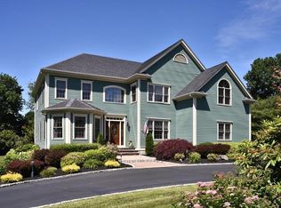 5 Nichols Farm Rd, Trumbull, CT 06611