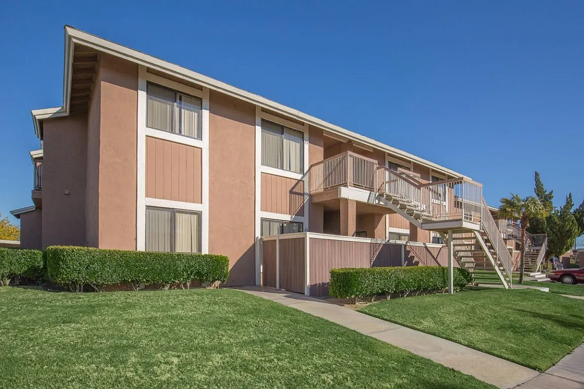 SummerRidge Apartments — Photo 2