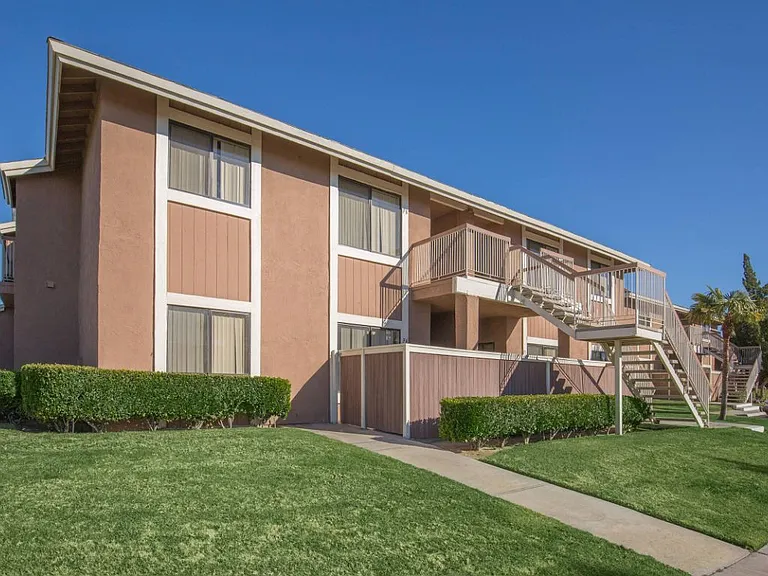 SummerRidge Apartments — Photo 2