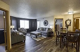 North Pointe Apartments — Photo 2